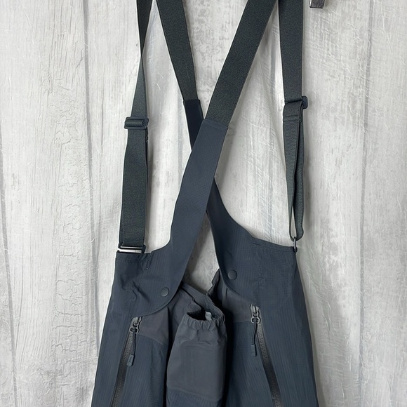 Mountain Hardware High Exposure Bib.​​ - Picture 10 of 10